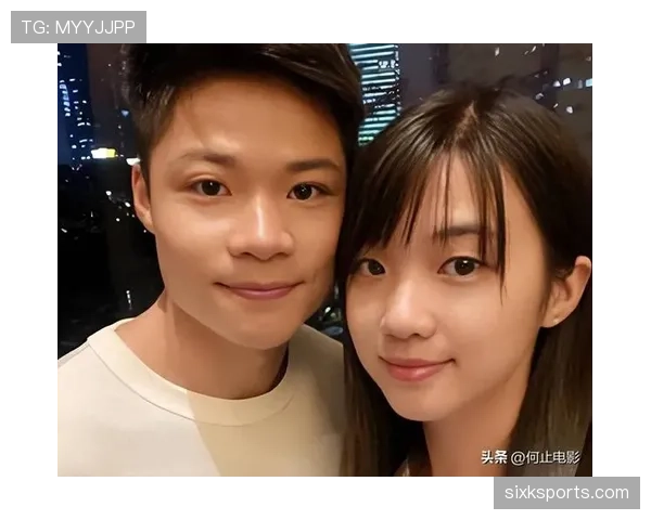 苏炳添训练间被偷拍,满脸汗水跟大明星后台一样忙乱吧? 苏炳添训练间被偷拍,满脸汗水跟大明星后台一样忙乱吧?